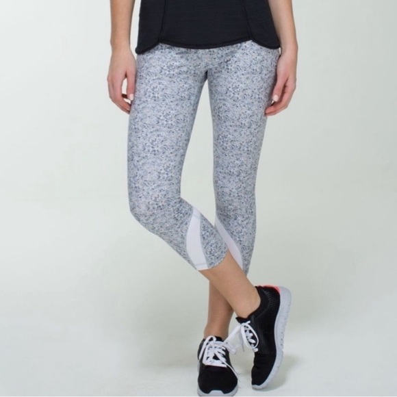 Lululemon Run Inspire Crop Leggings - Picture 1 of 12